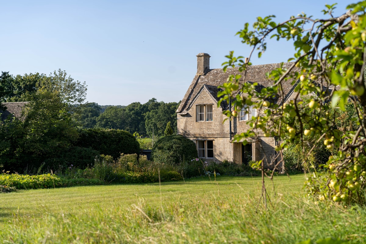 Charming stone cottage in the Cotswolds, UK